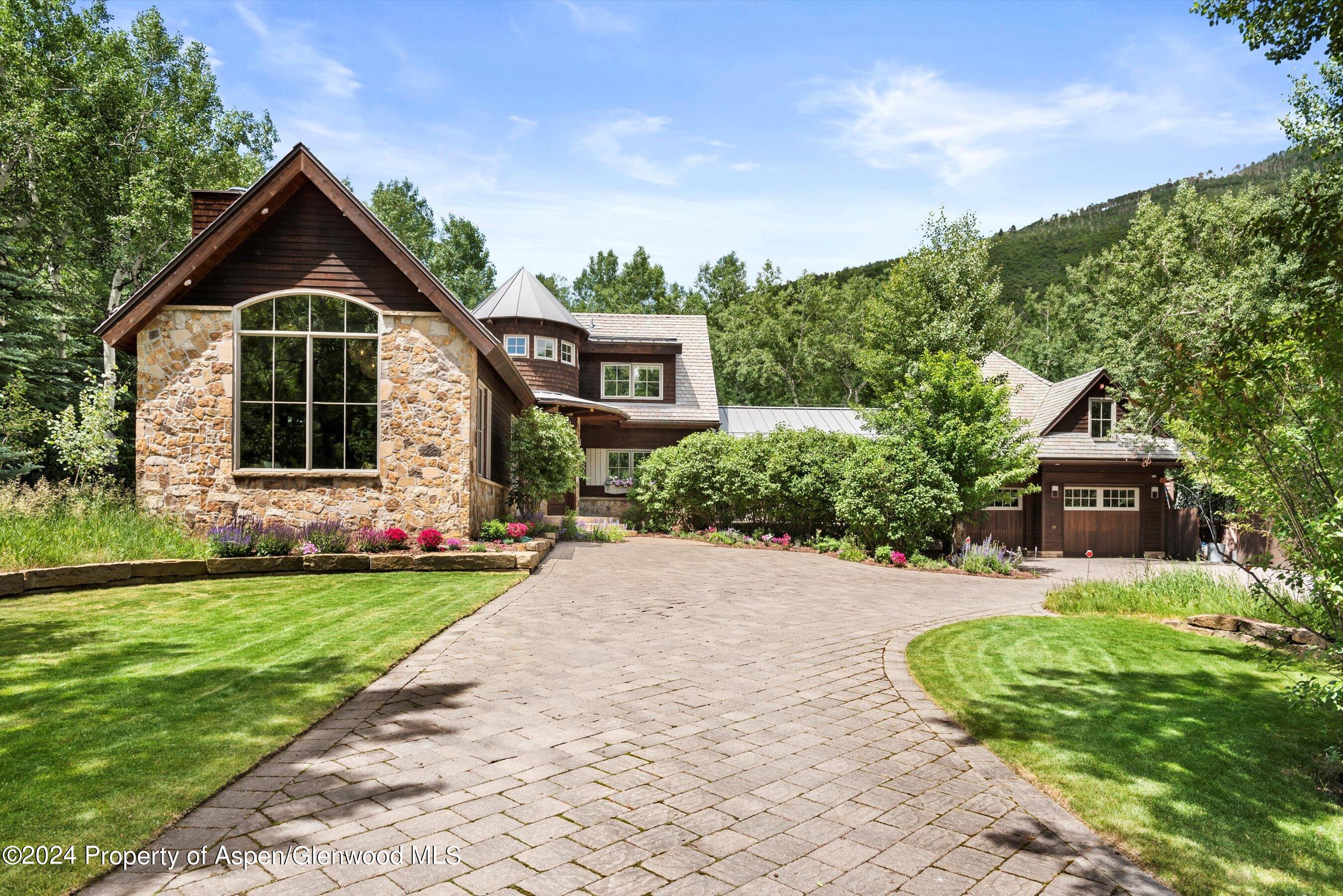 15 Westview Drive