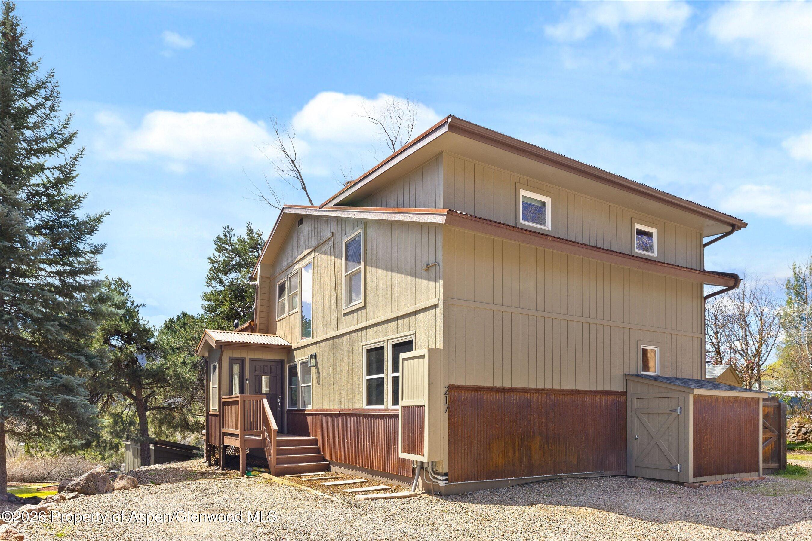 217 Longhorn Lane