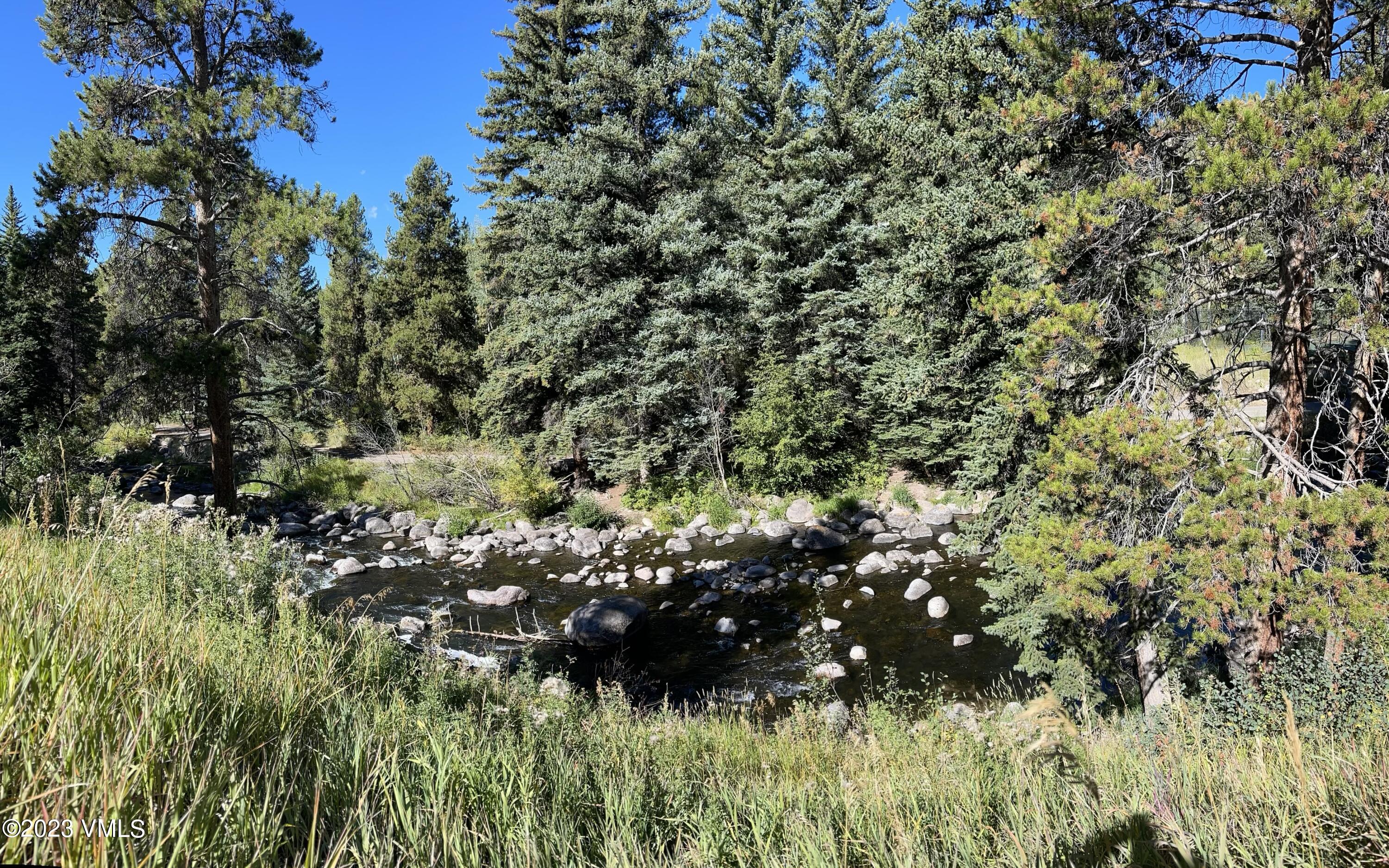 1546 Matterhorn Circle 4