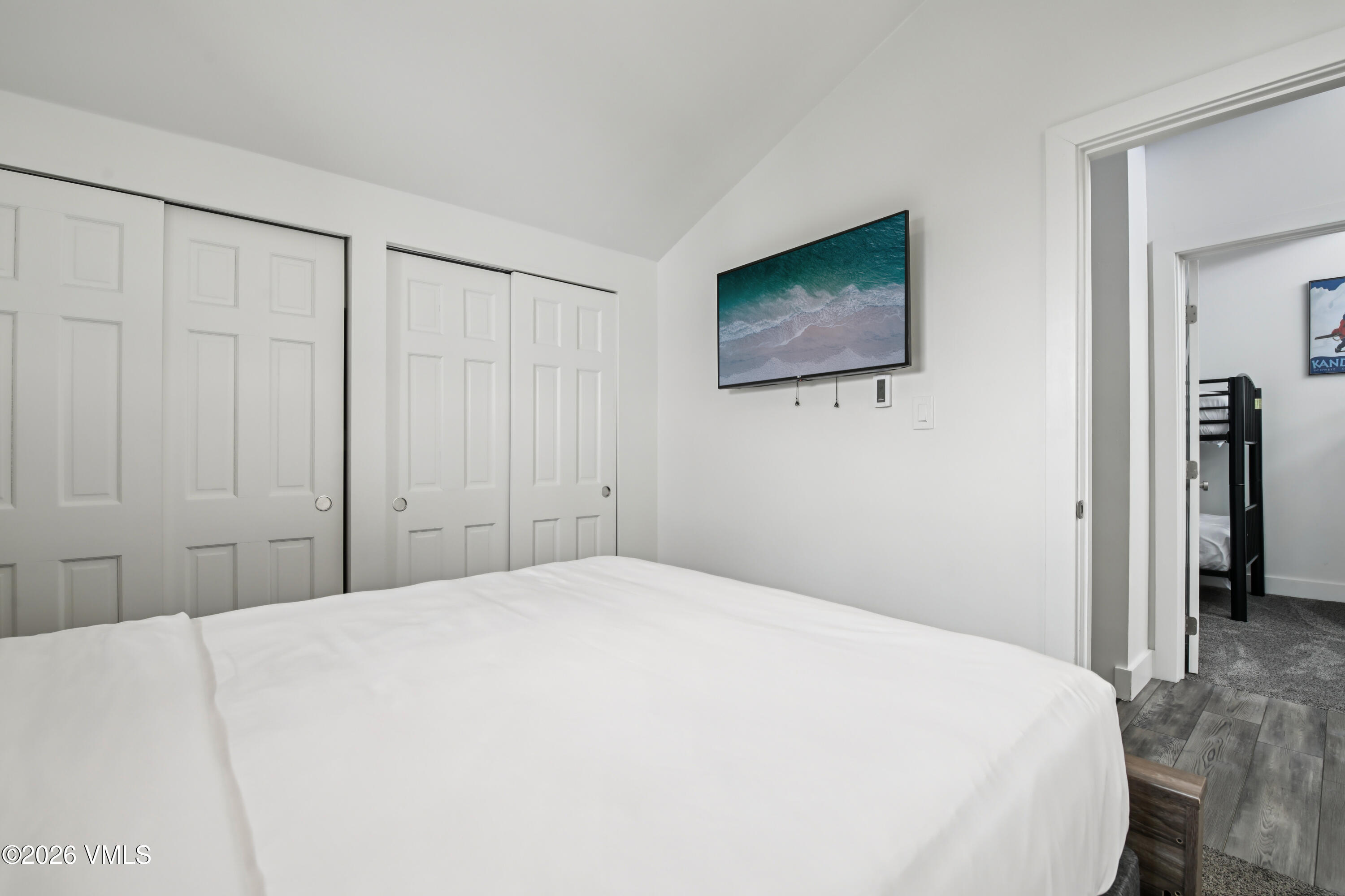 707 W Lionshead Circle B-6