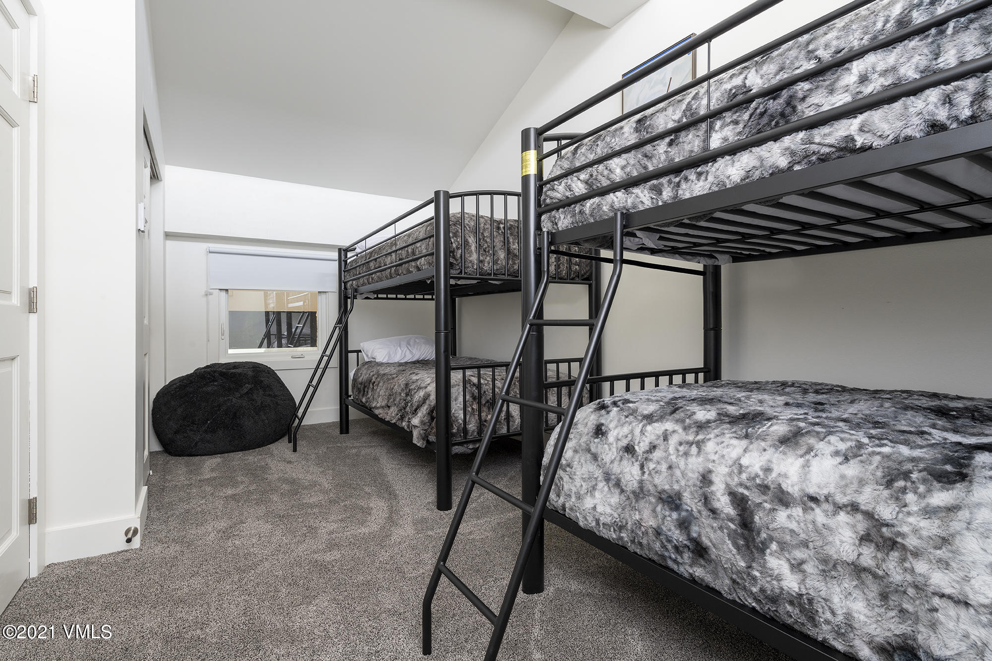 707 W Lionshead Circle B-6