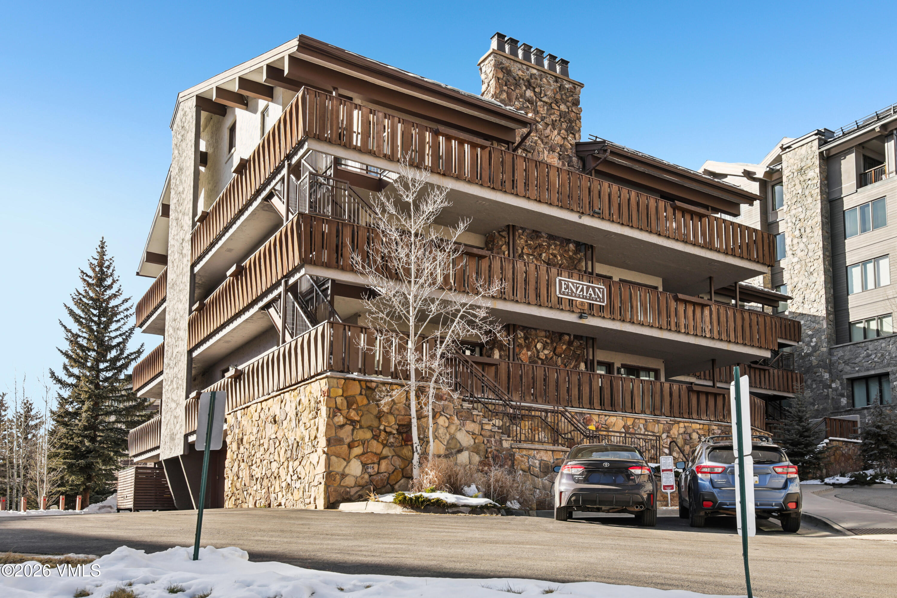 707 W Lionshead Circle B-6