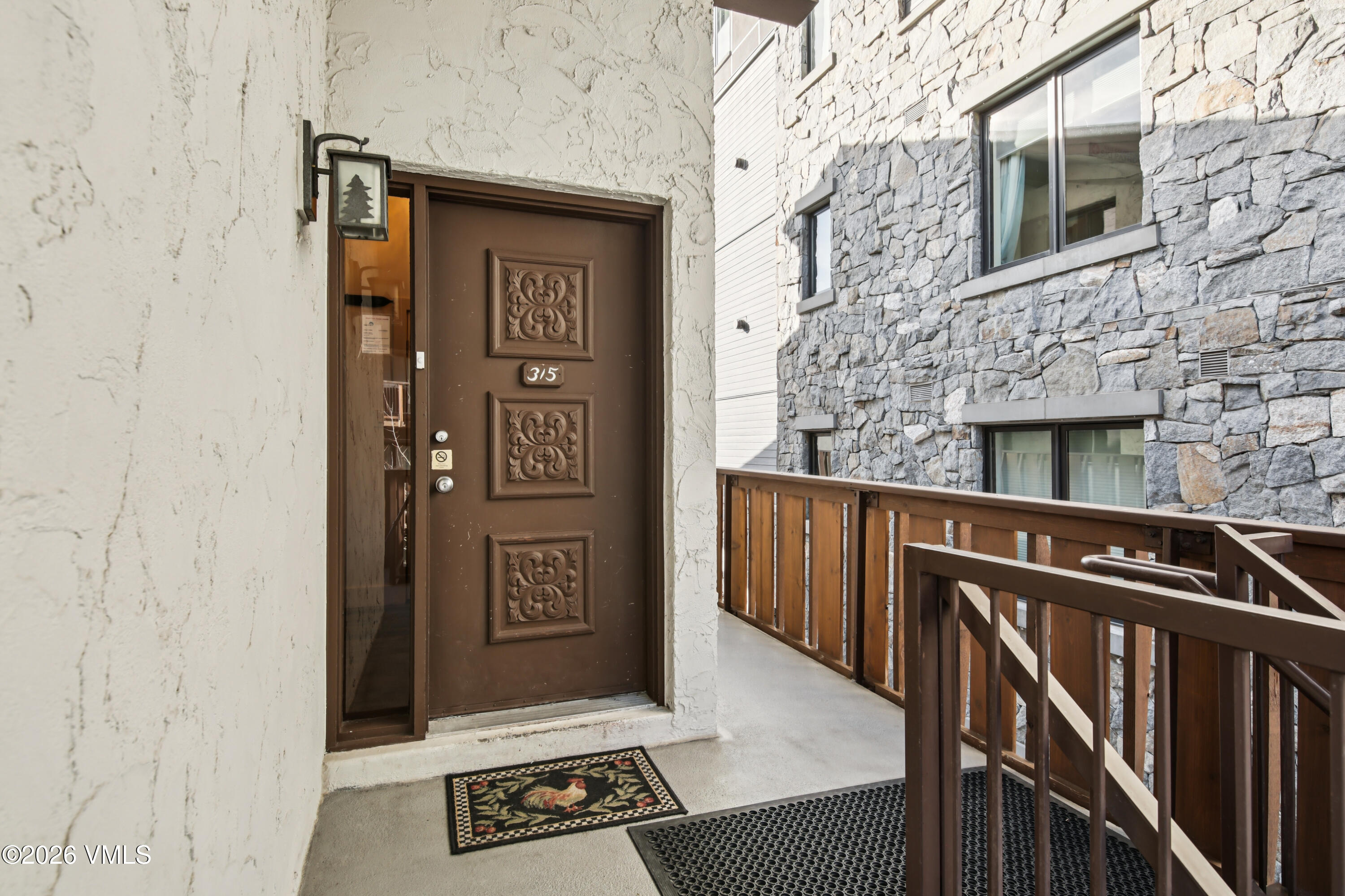 707 W Lionshead Circle B-6