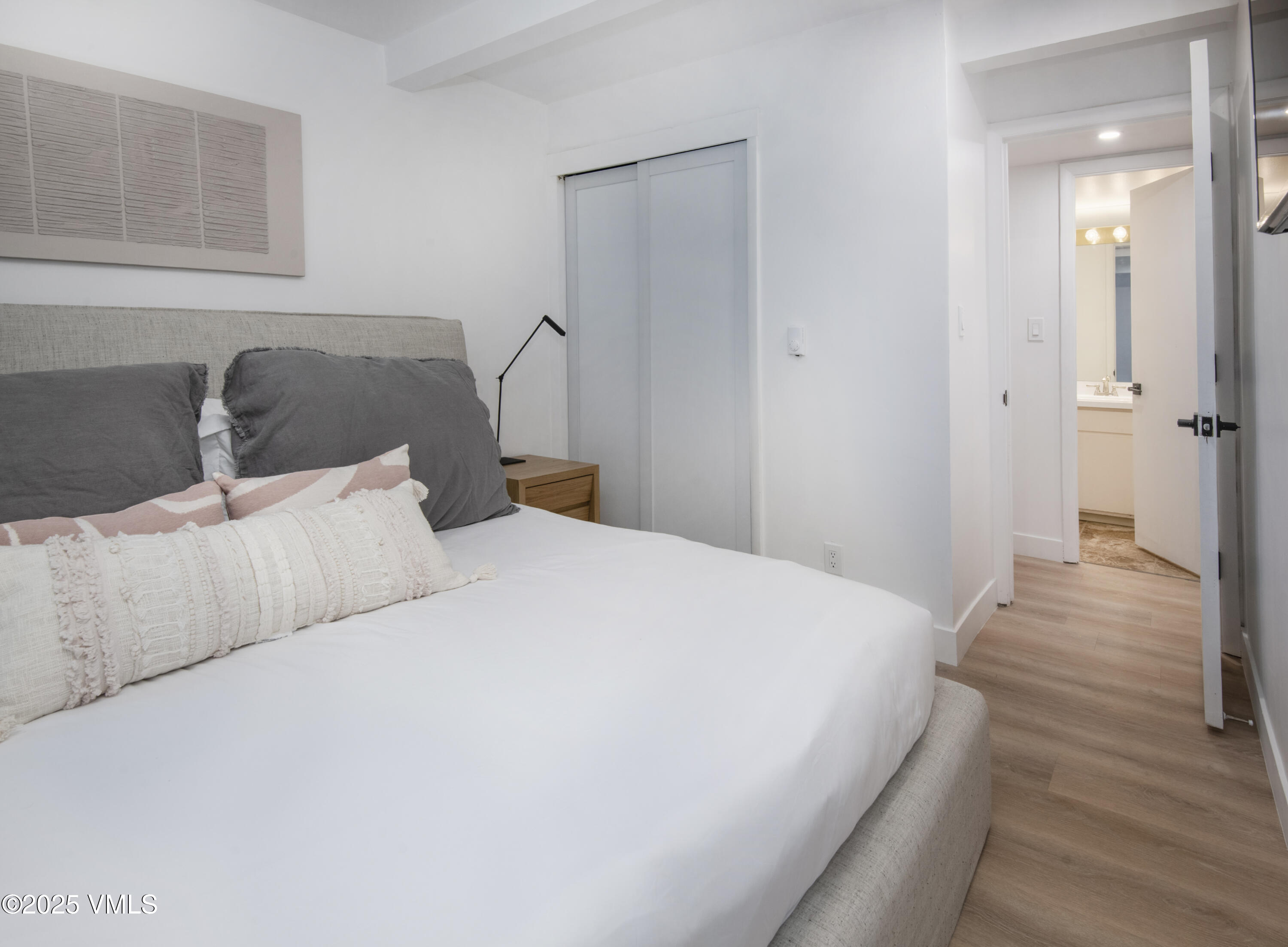 300 E Lionshead Circle 211