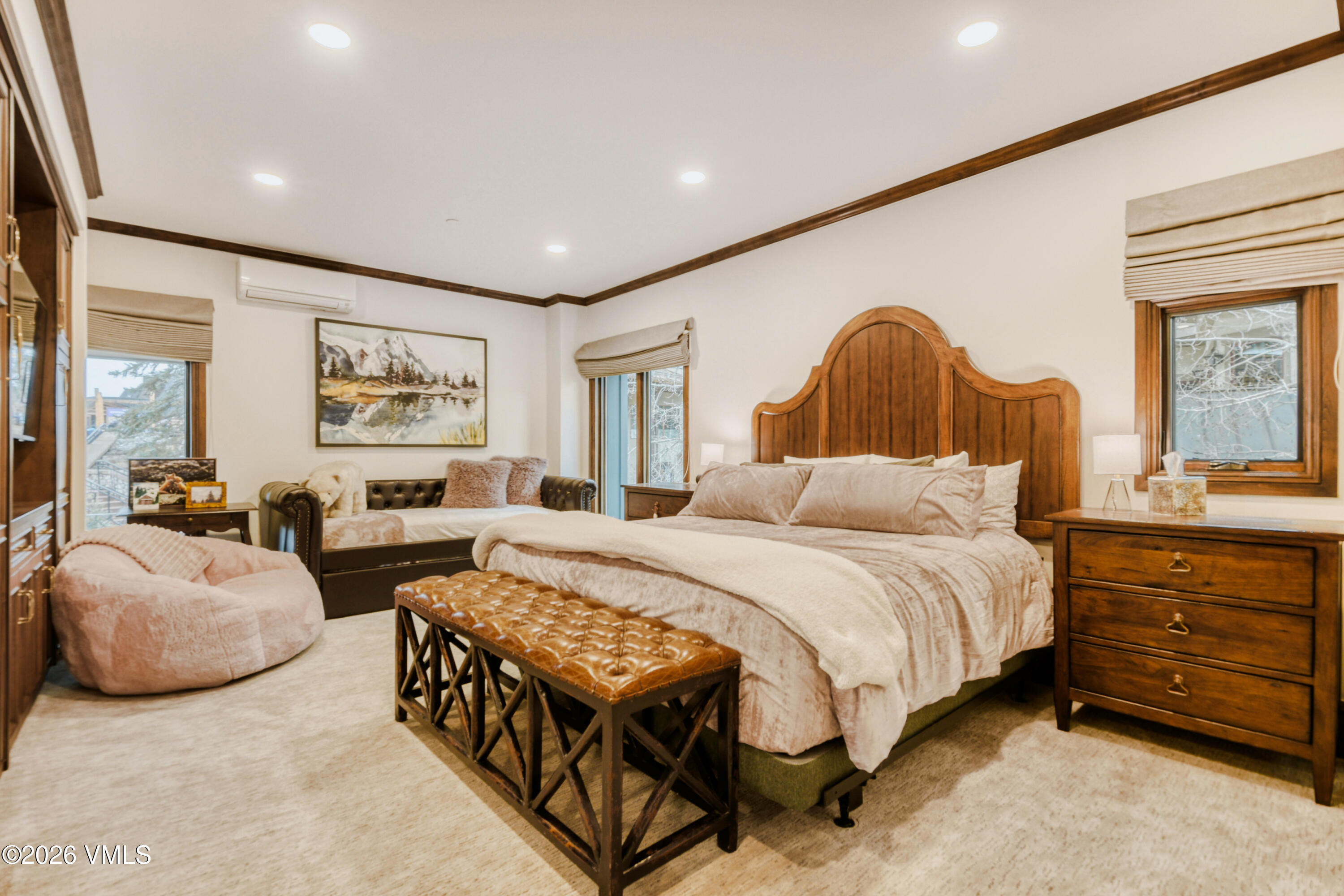 45 W Thomas Place R-17