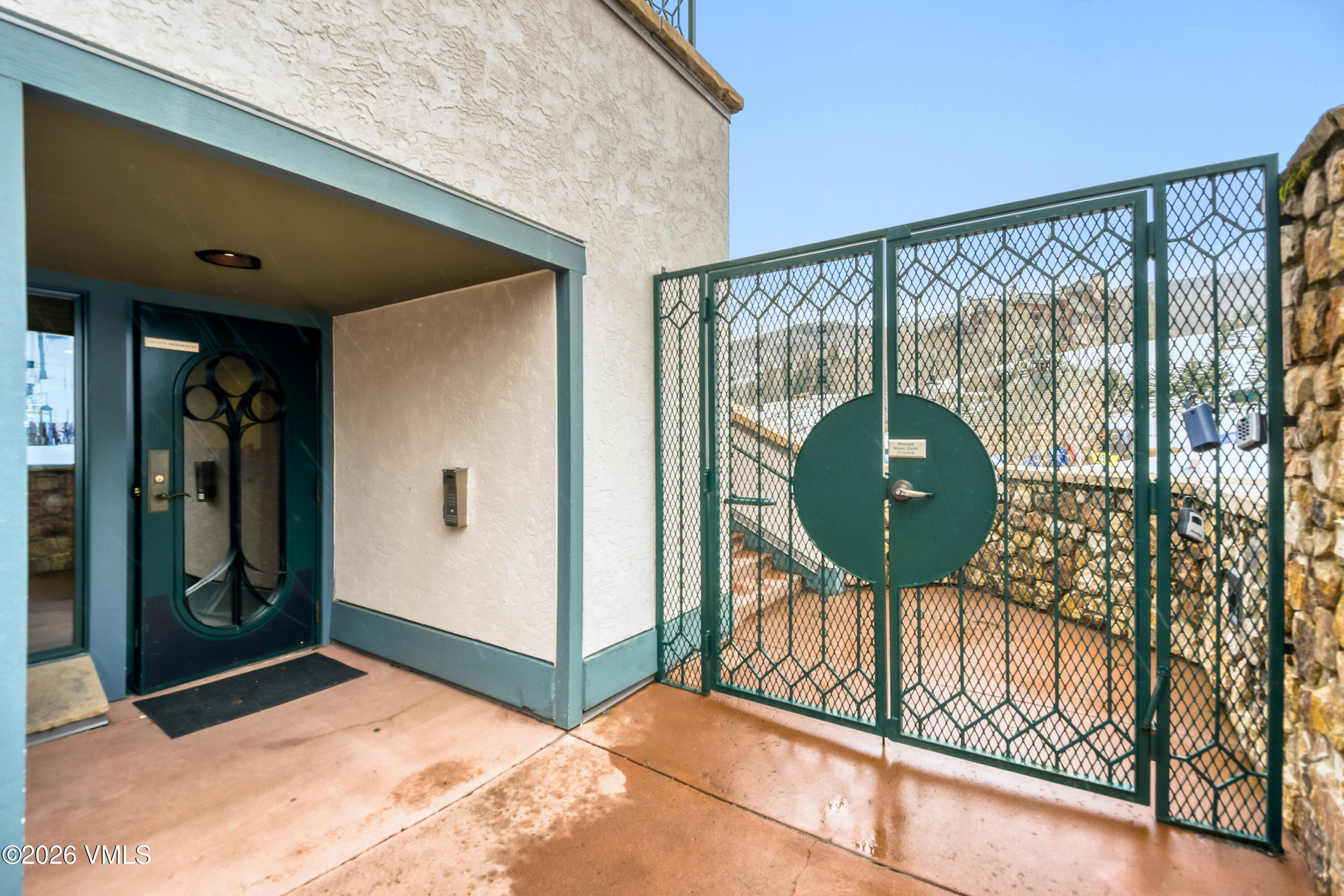 45 W Thomas Place R-17