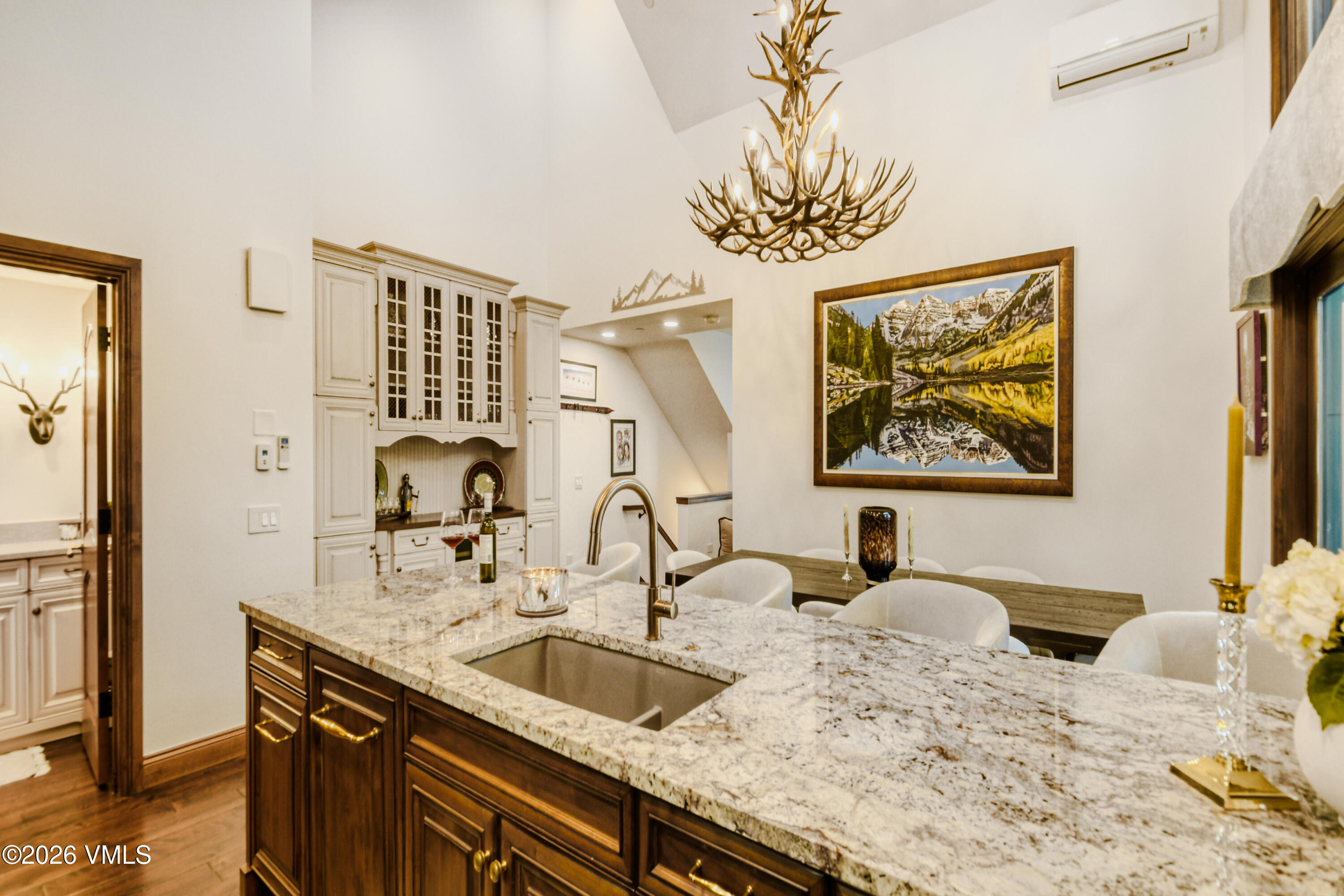 45 W Thomas Place R-17