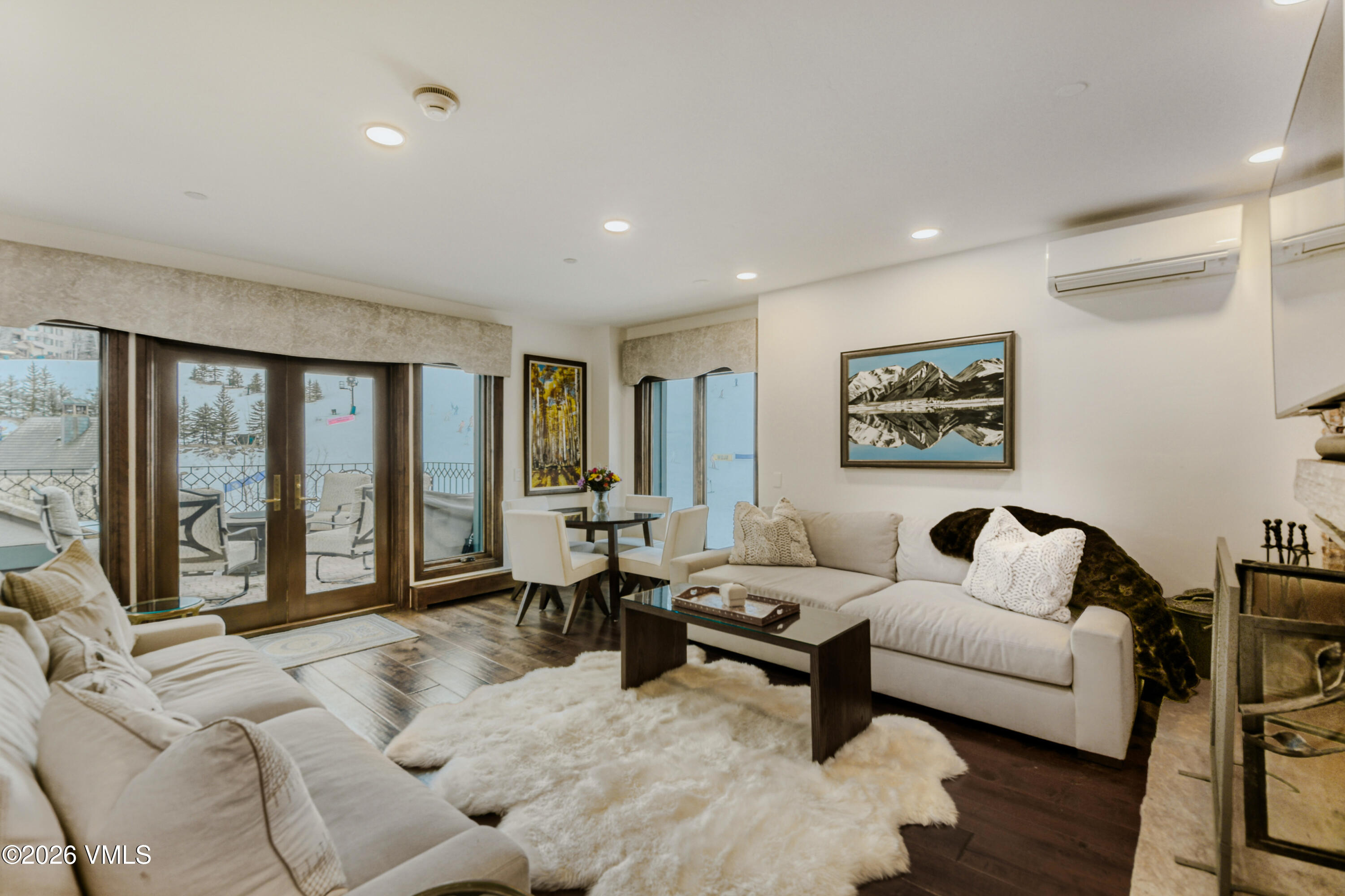 45 W Thomas Place R-17