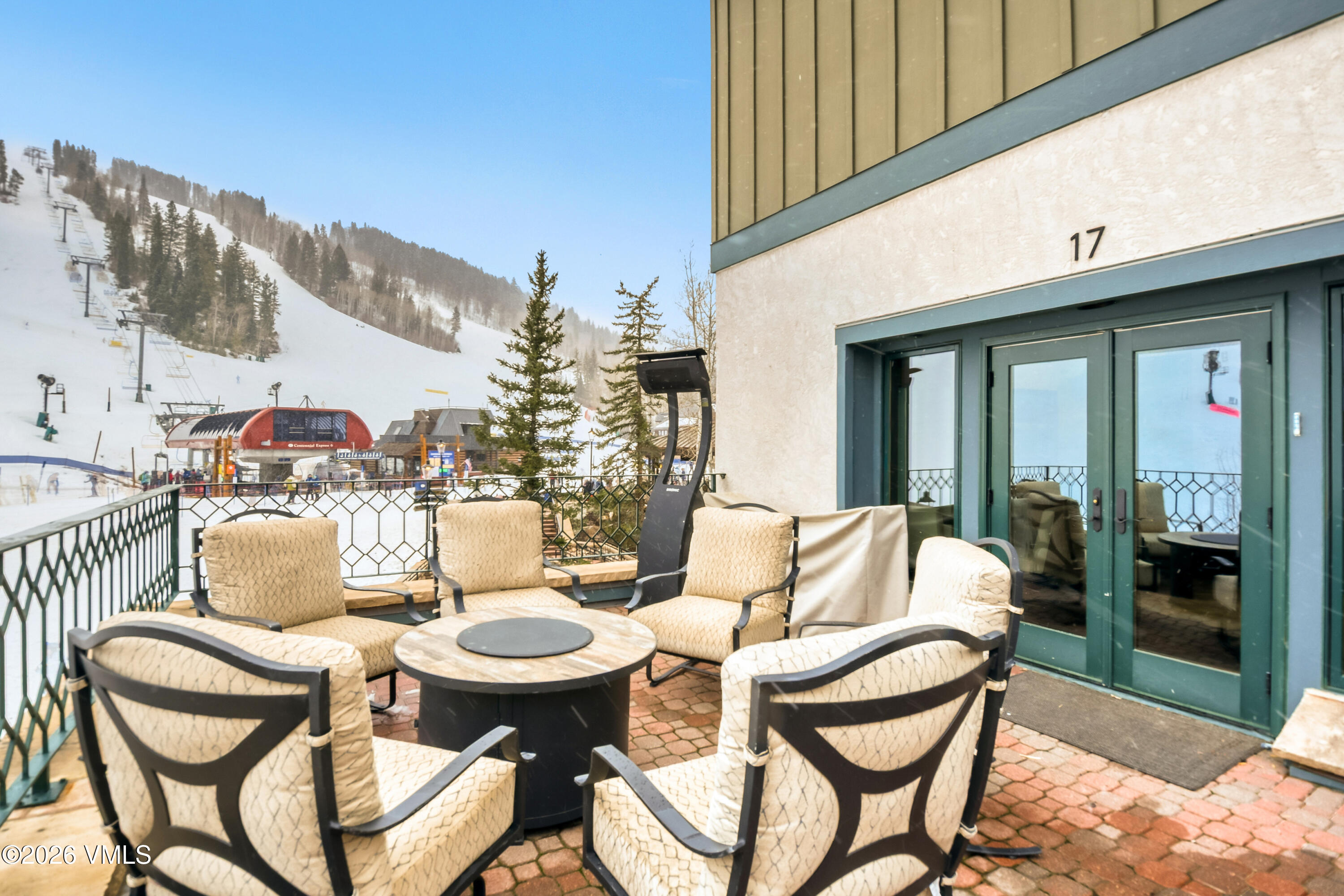 45 W Thomas Place R-17