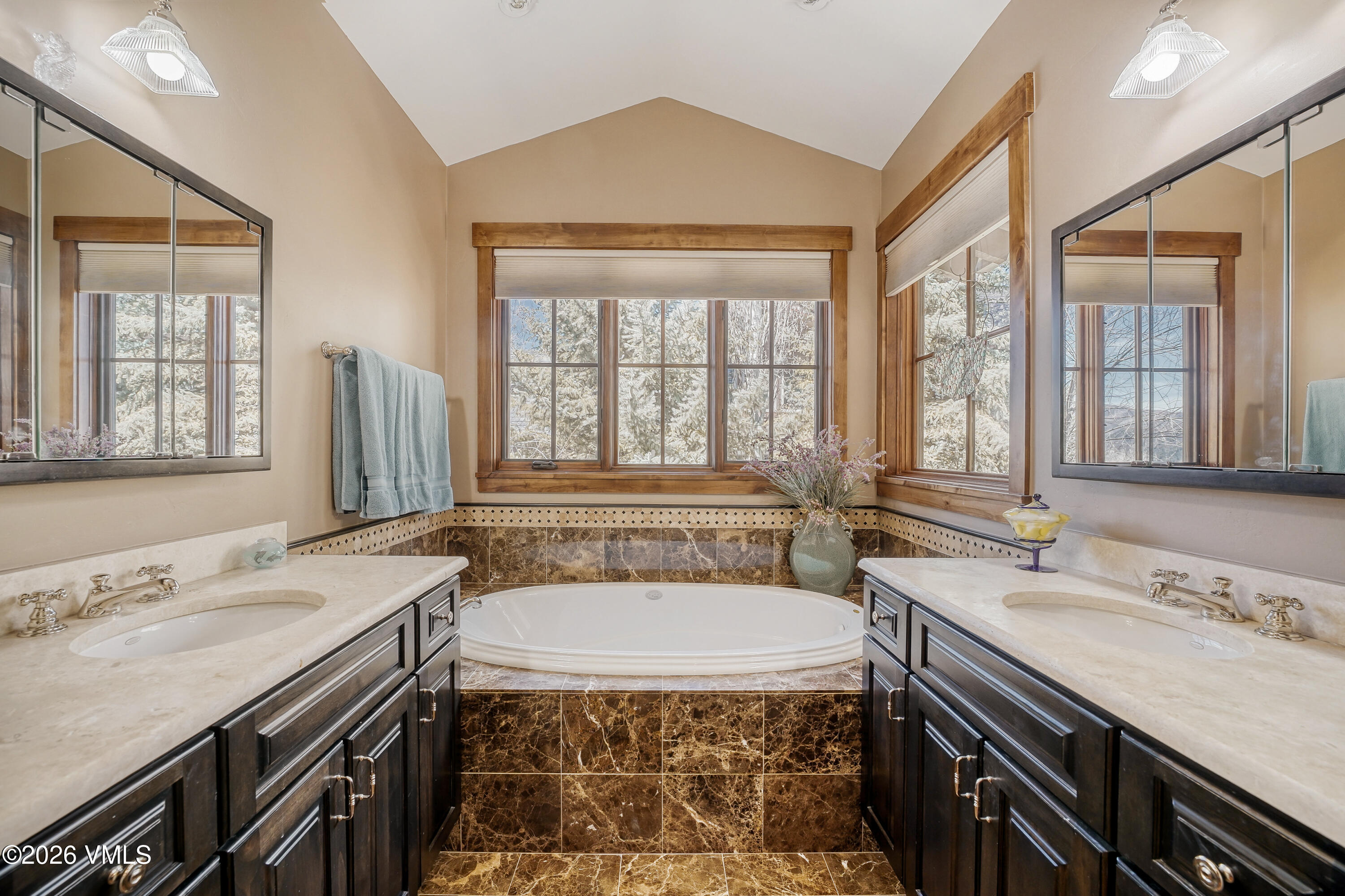 140 Charolais Circle