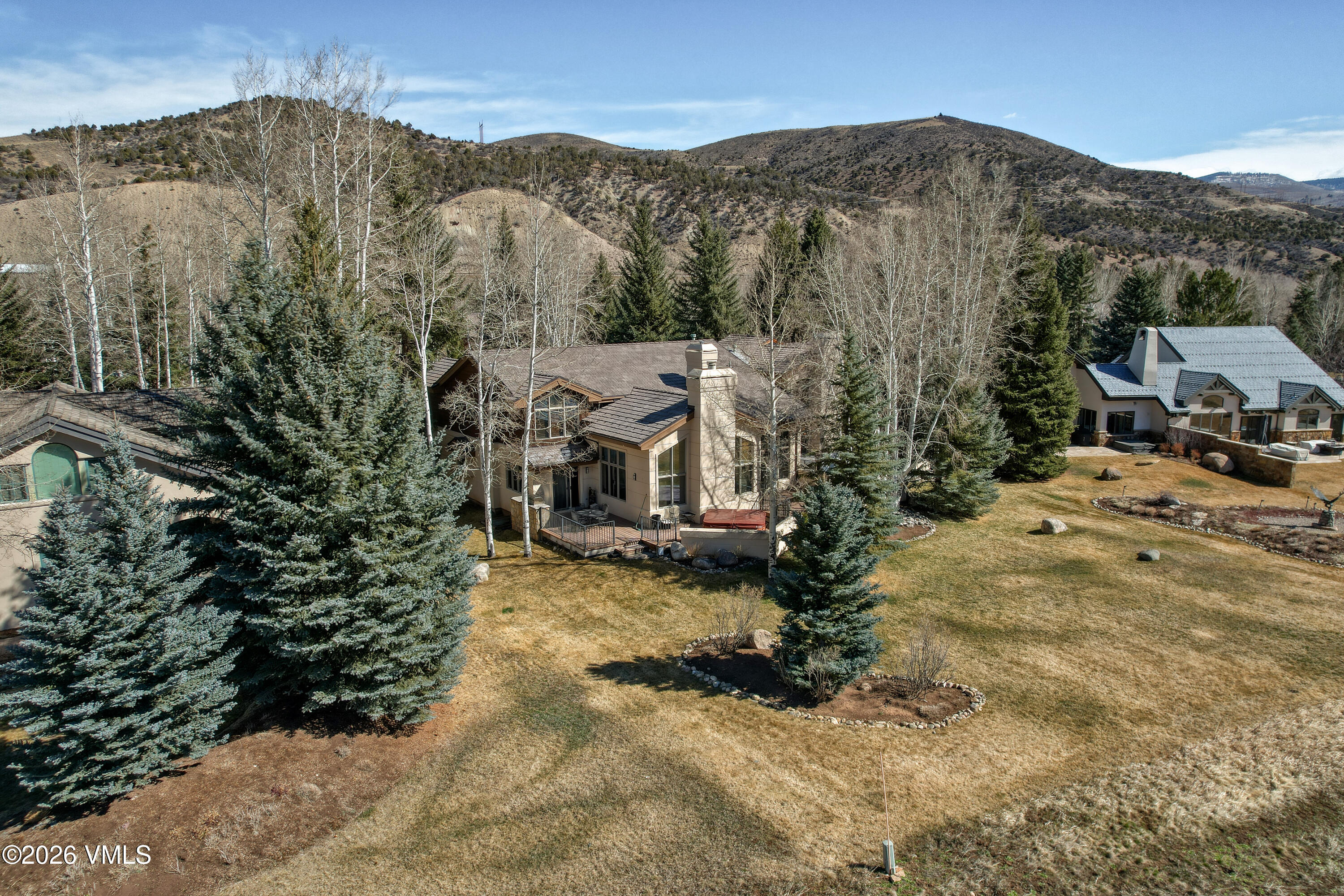 229 Riverbend Drive E