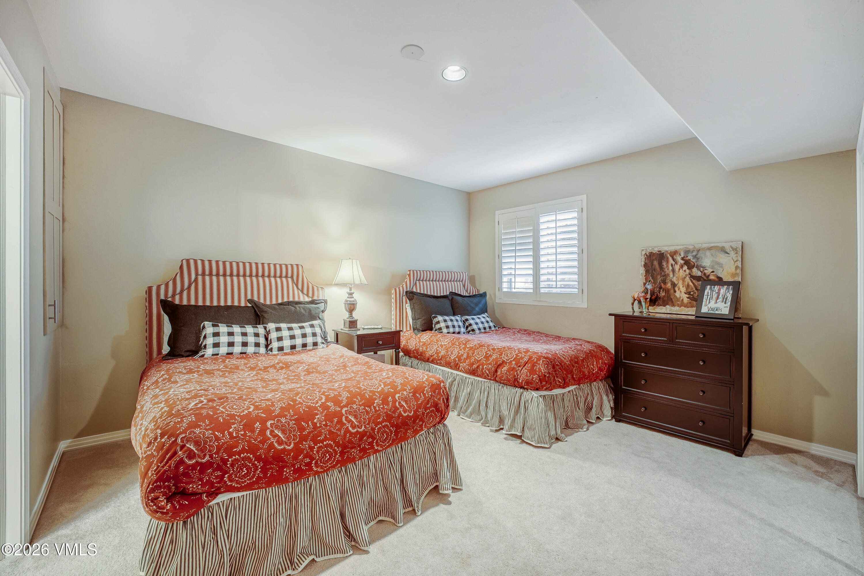 229 Riverbend Drive E