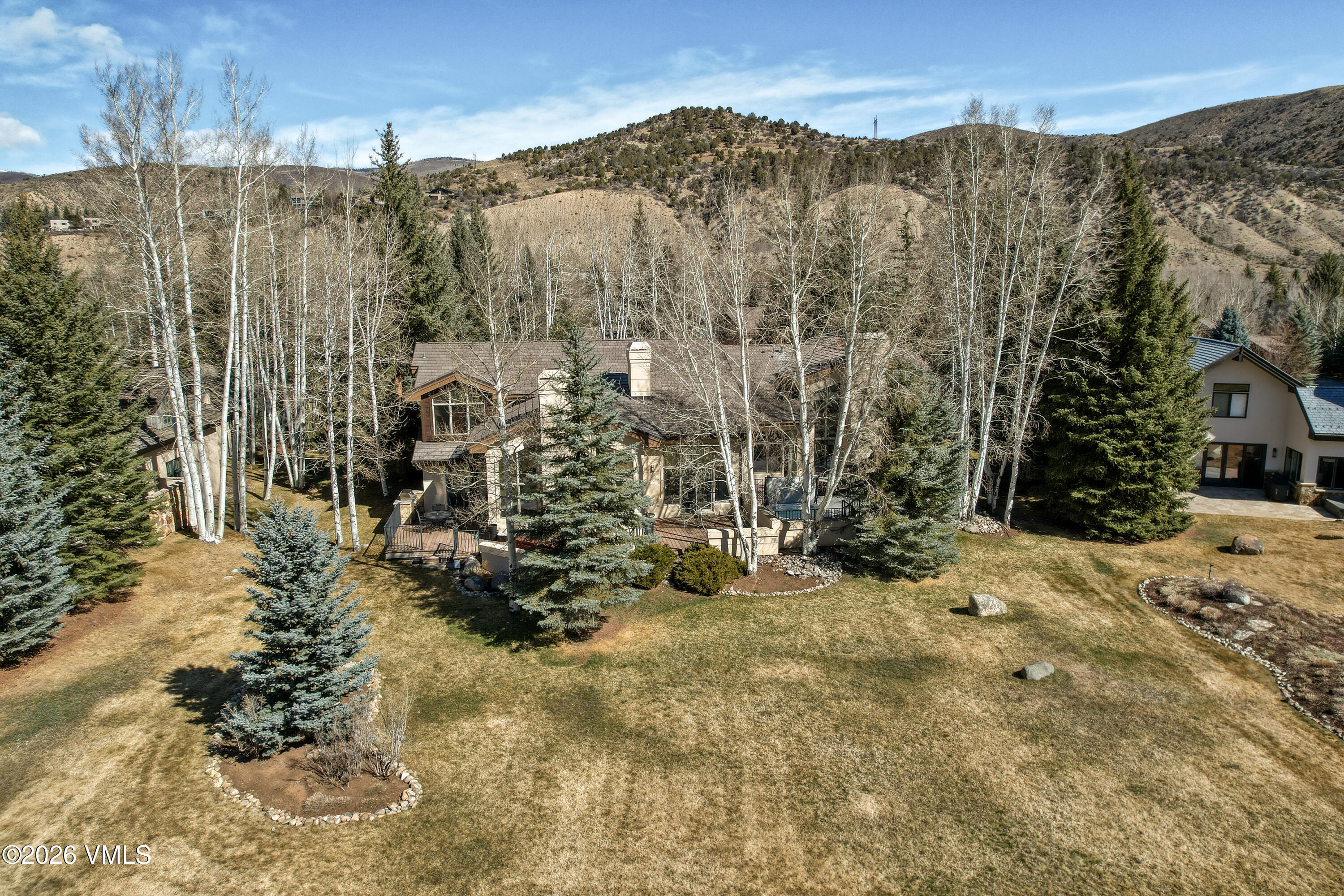 229 Riverbend Drive E