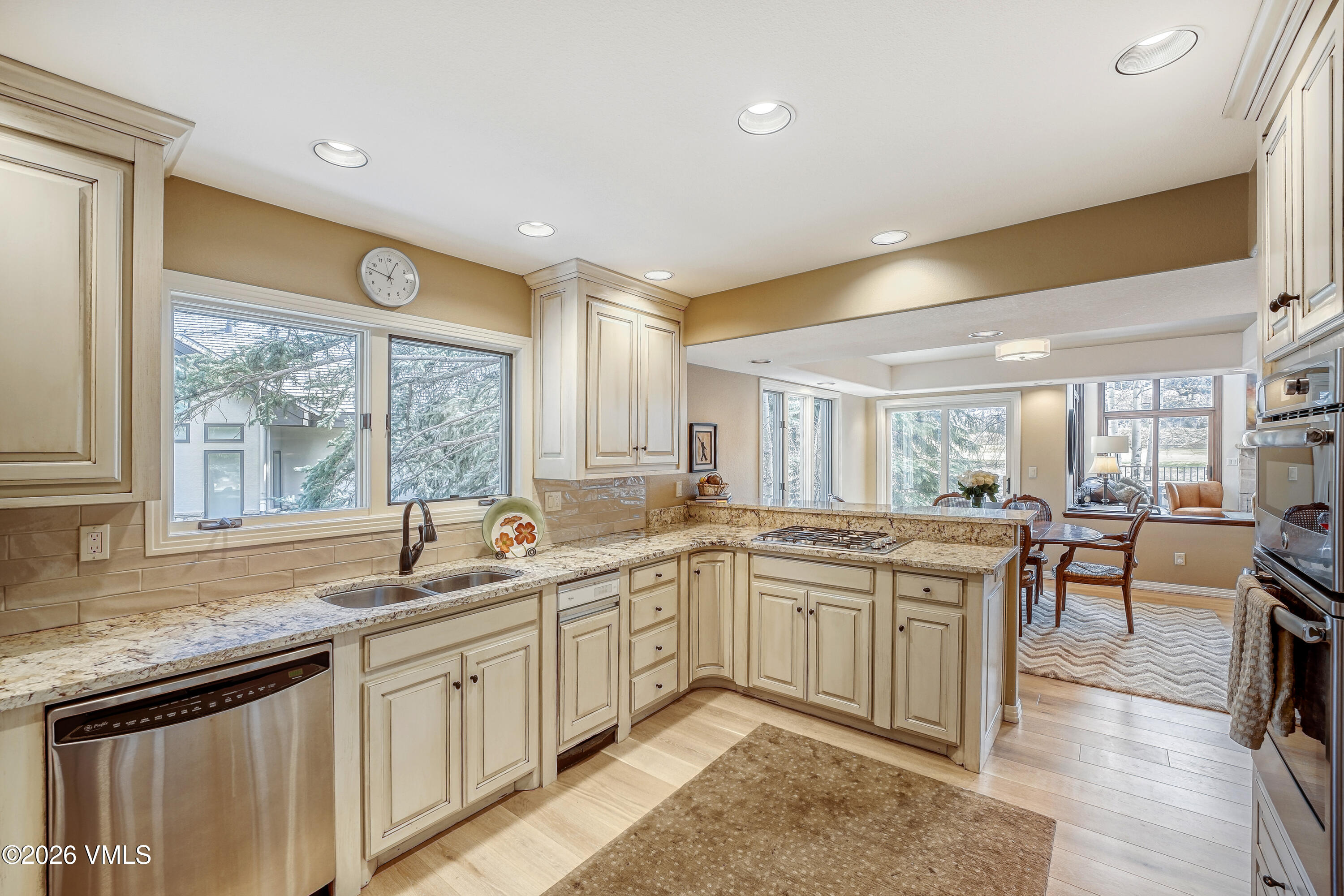 229 Riverbend Drive E