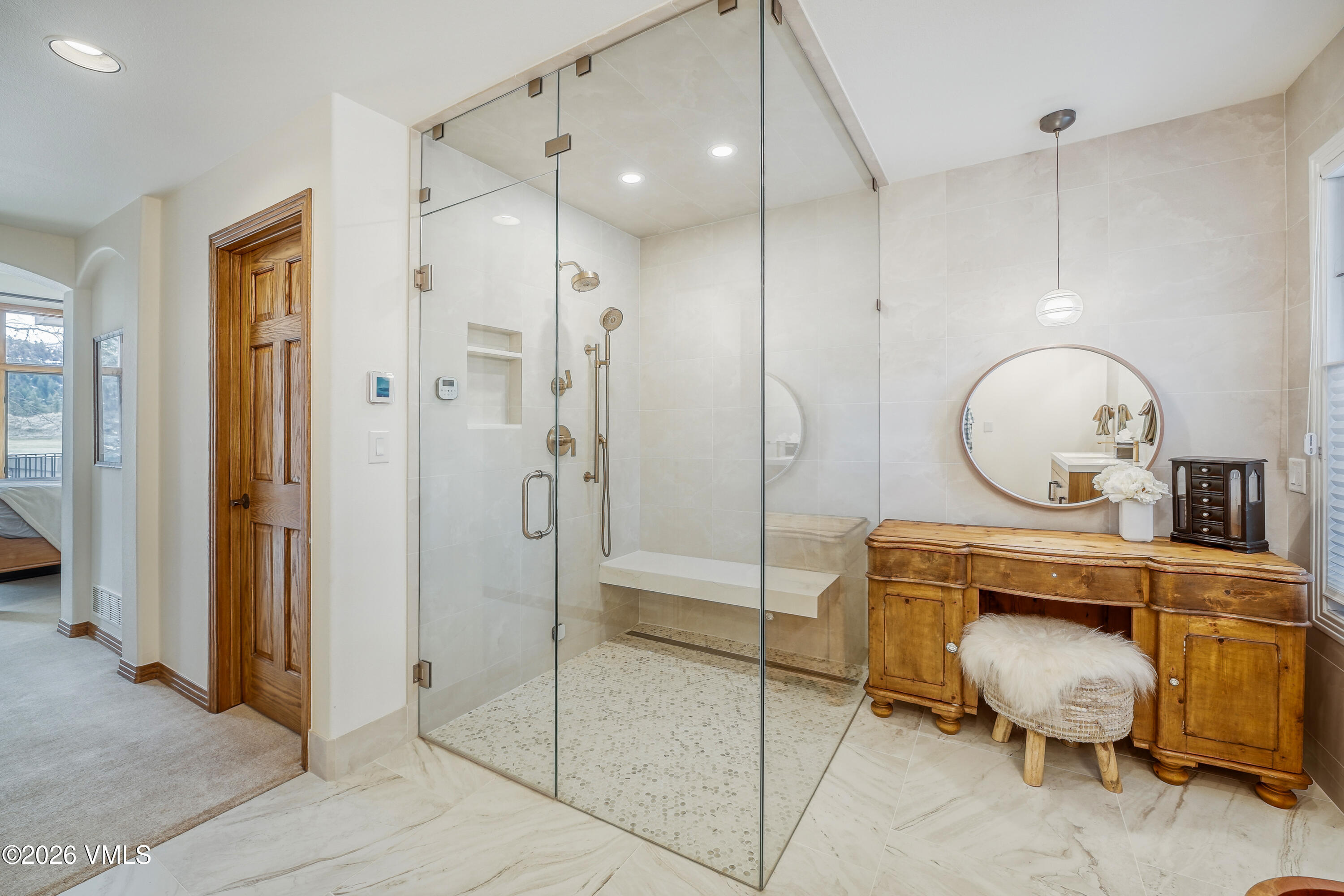 229 Riverbend Drive E