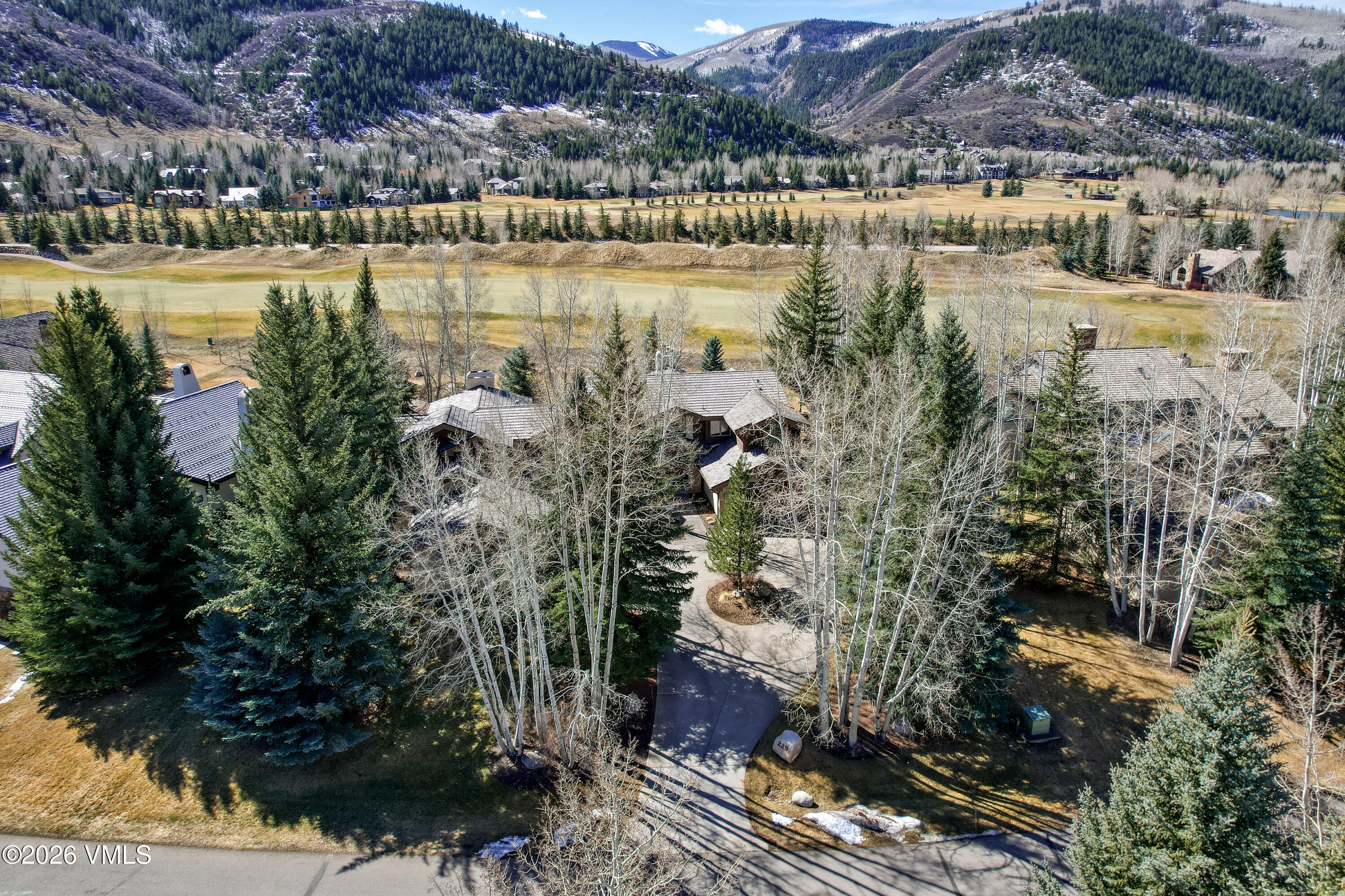 229 Riverbend Drive E