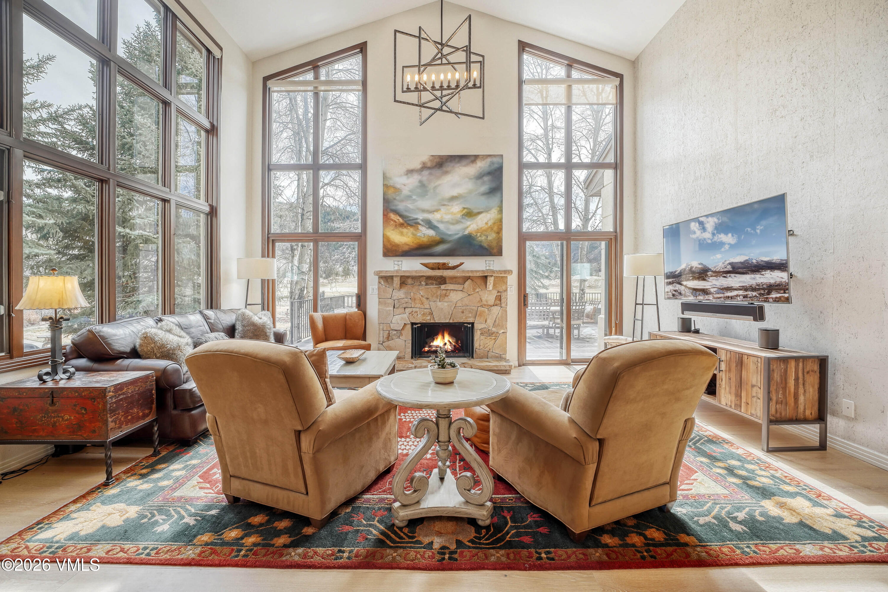 229 Riverbend Drive E