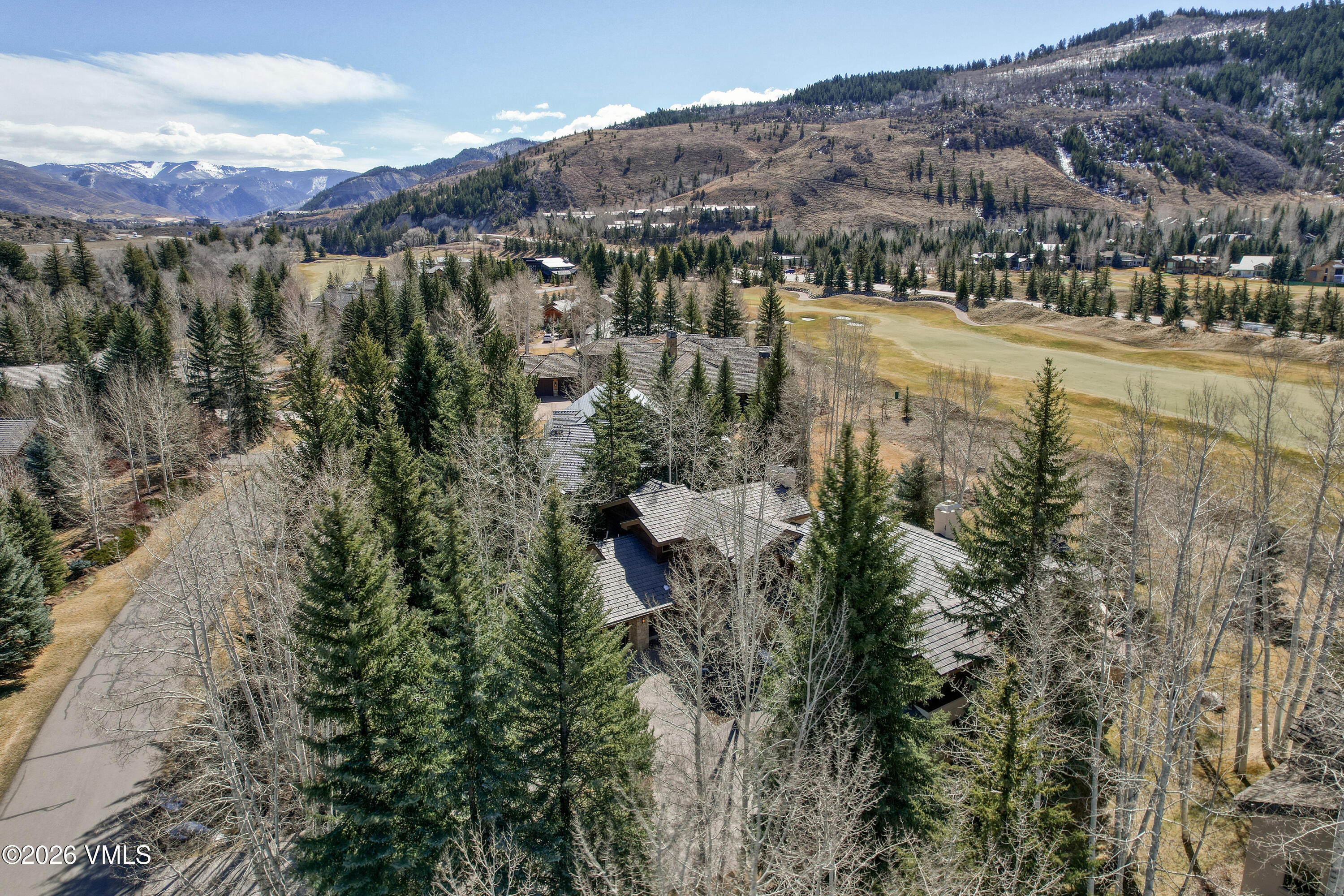 229 Riverbend Drive E