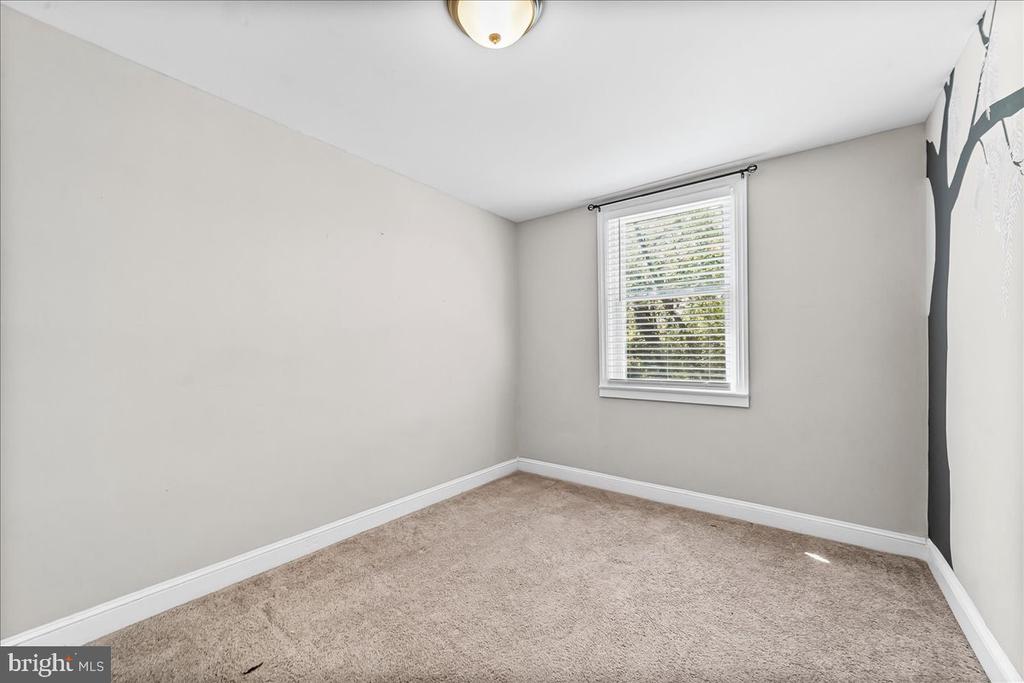 1160 BROOKWOOD LANE