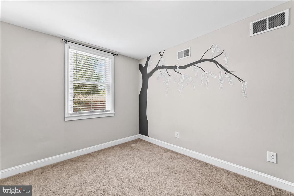 1160 BROOKWOOD LANE