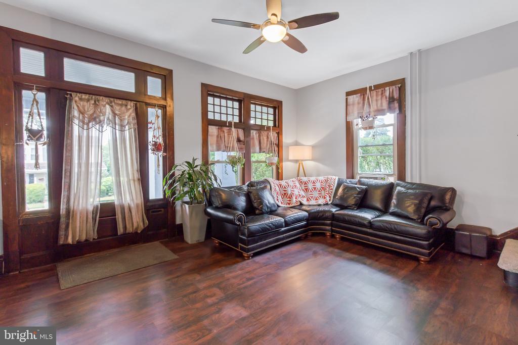 16 S CORNELL AVENUE