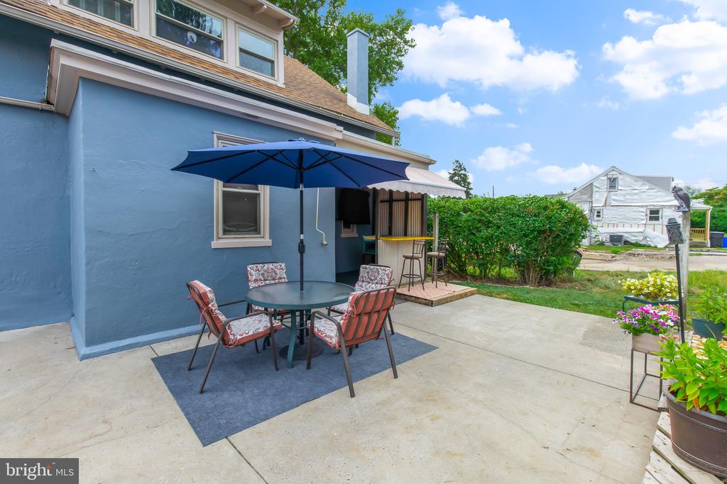 16 S CORNELL AVENUE