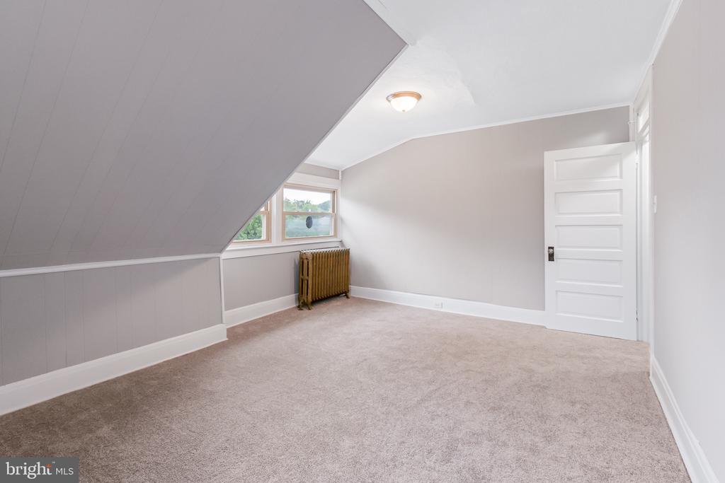 16 S CORNELL AVENUE