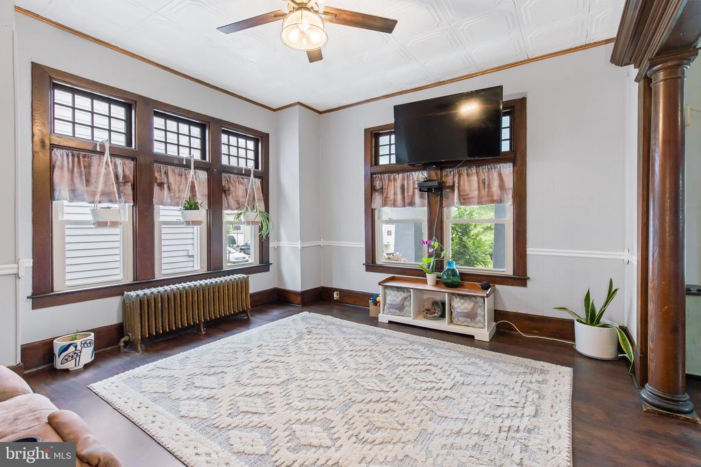 16 S CORNELL AVENUE