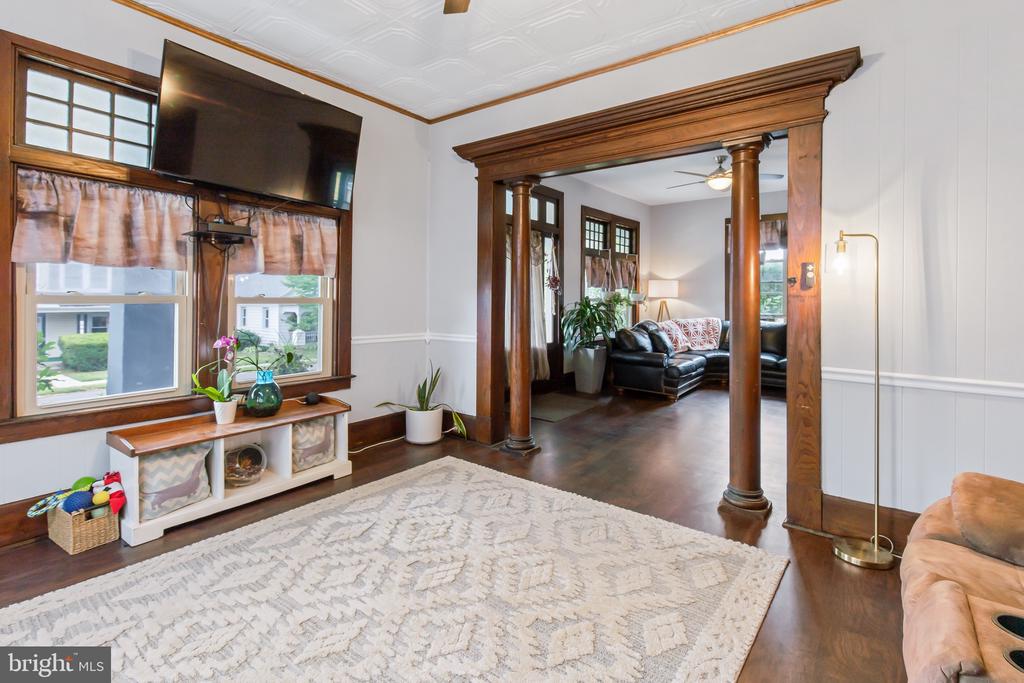 16 S CORNELL AVENUE