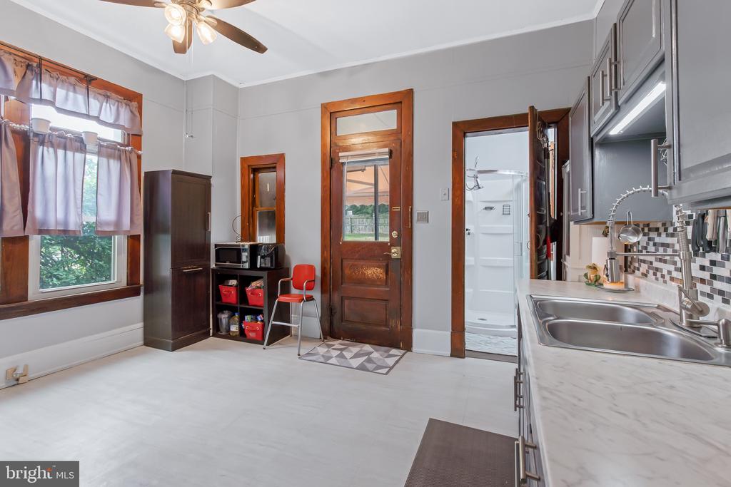 16 S CORNELL AVENUE
