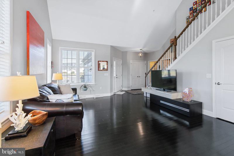 173 COPPERSTONE COURT