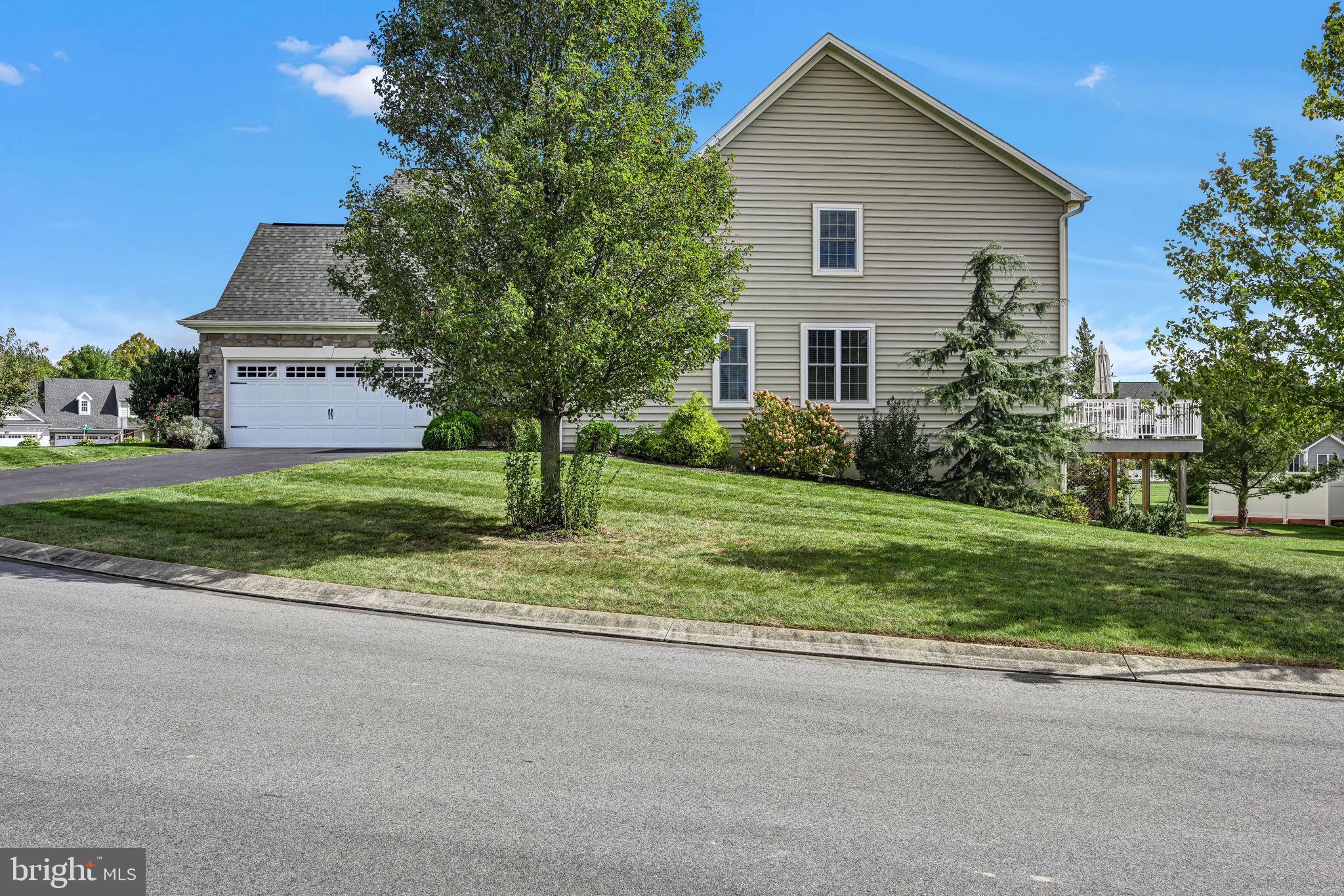 173 COPPERSTONE COURT