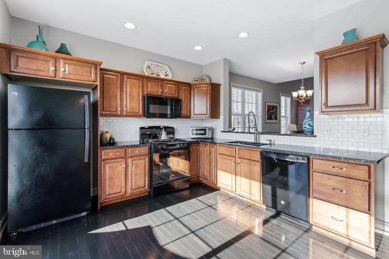 173 COPPERSTONE COURT