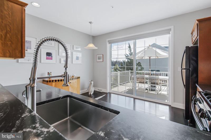 173 COPPERSTONE COURT