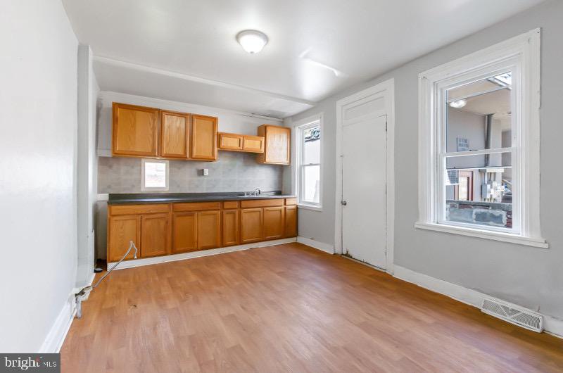 319 W MIFFLIN STREET