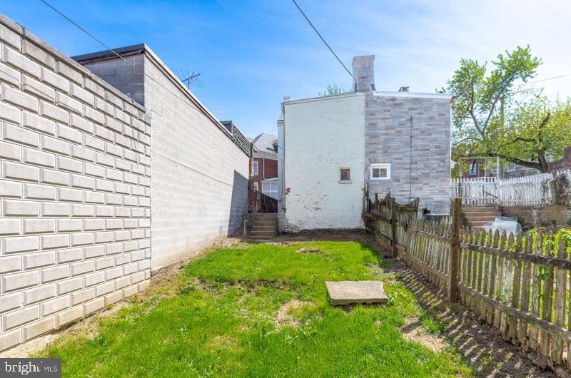 319 W MIFFLIN STREET