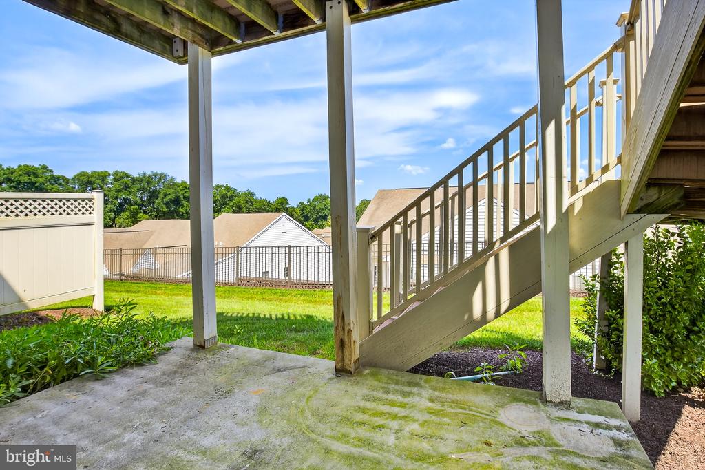17 RUMFORD COURT