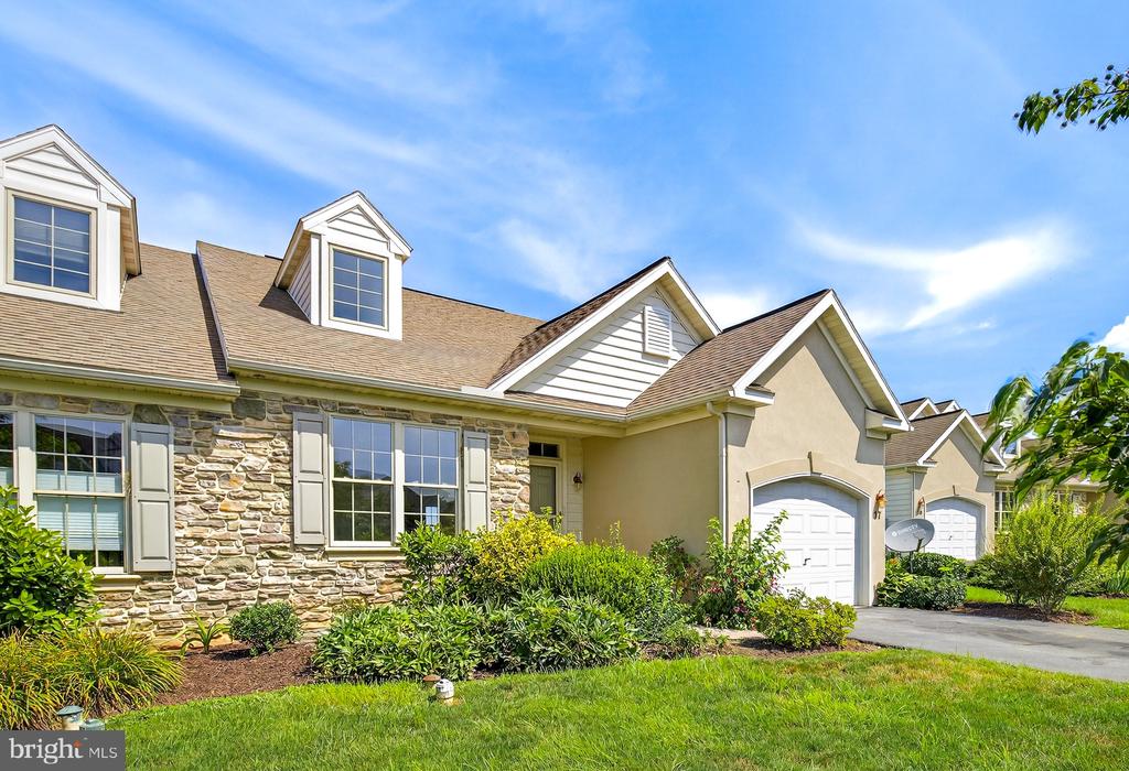 17 RUMFORD COURT
