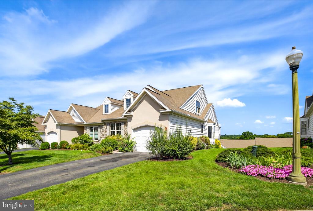 17 RUMFORD COURT