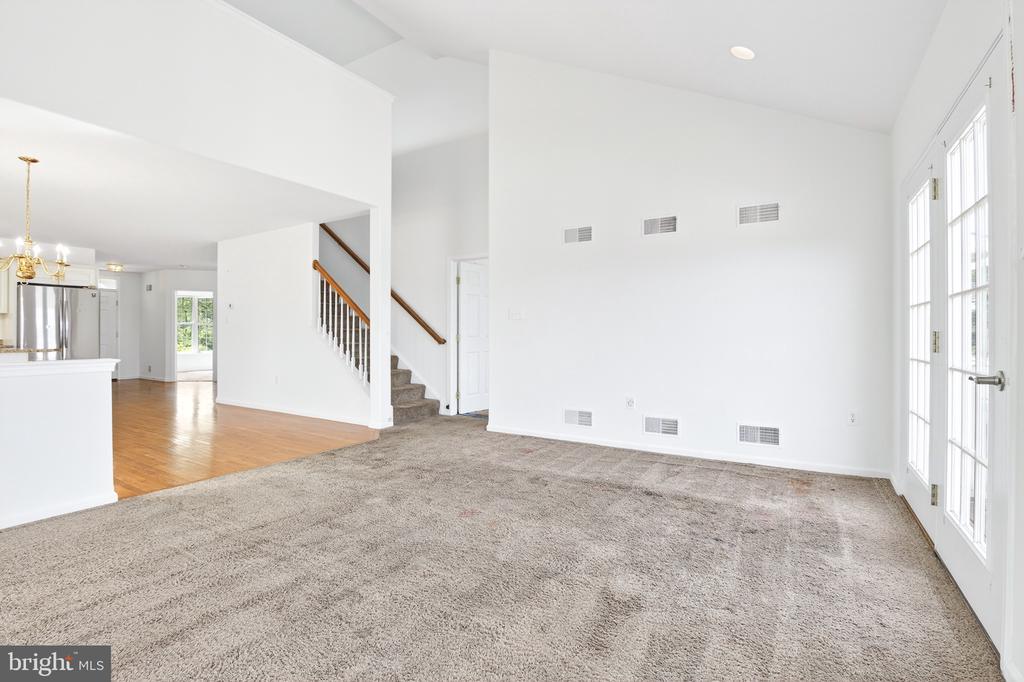 17 RUMFORD COURT