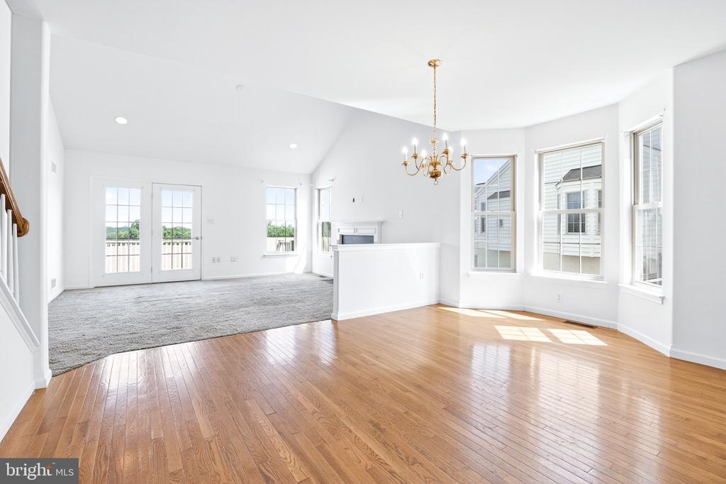 17 RUMFORD COURT