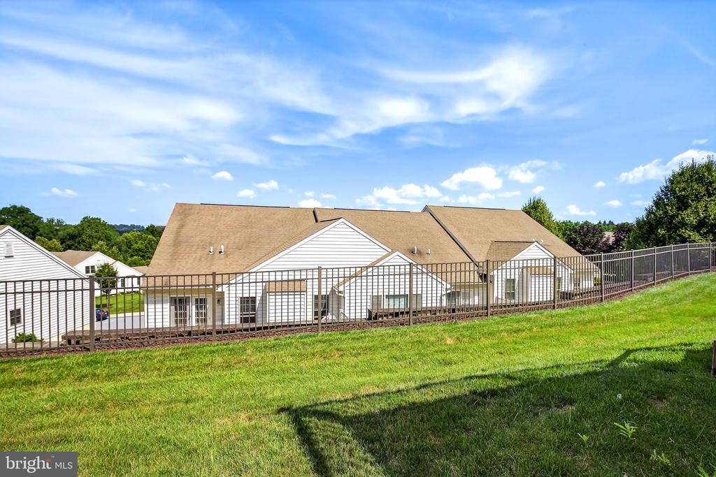 17 RUMFORD COURT