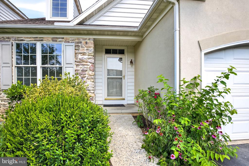 17 RUMFORD COURT