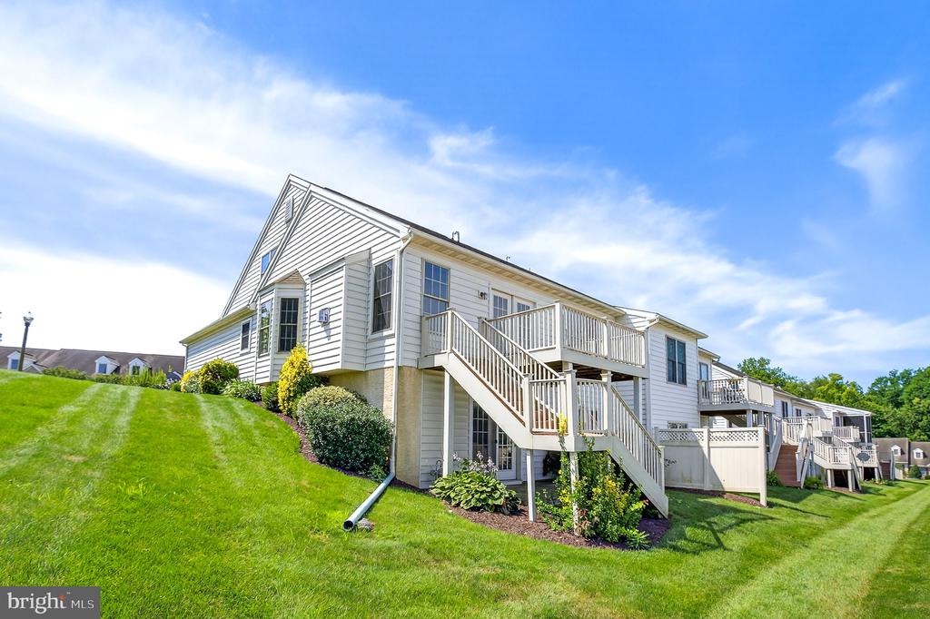 17 RUMFORD COURT