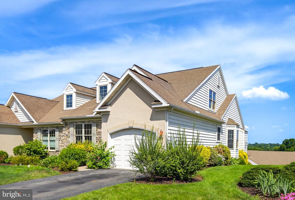 17 RUMFORD COURT