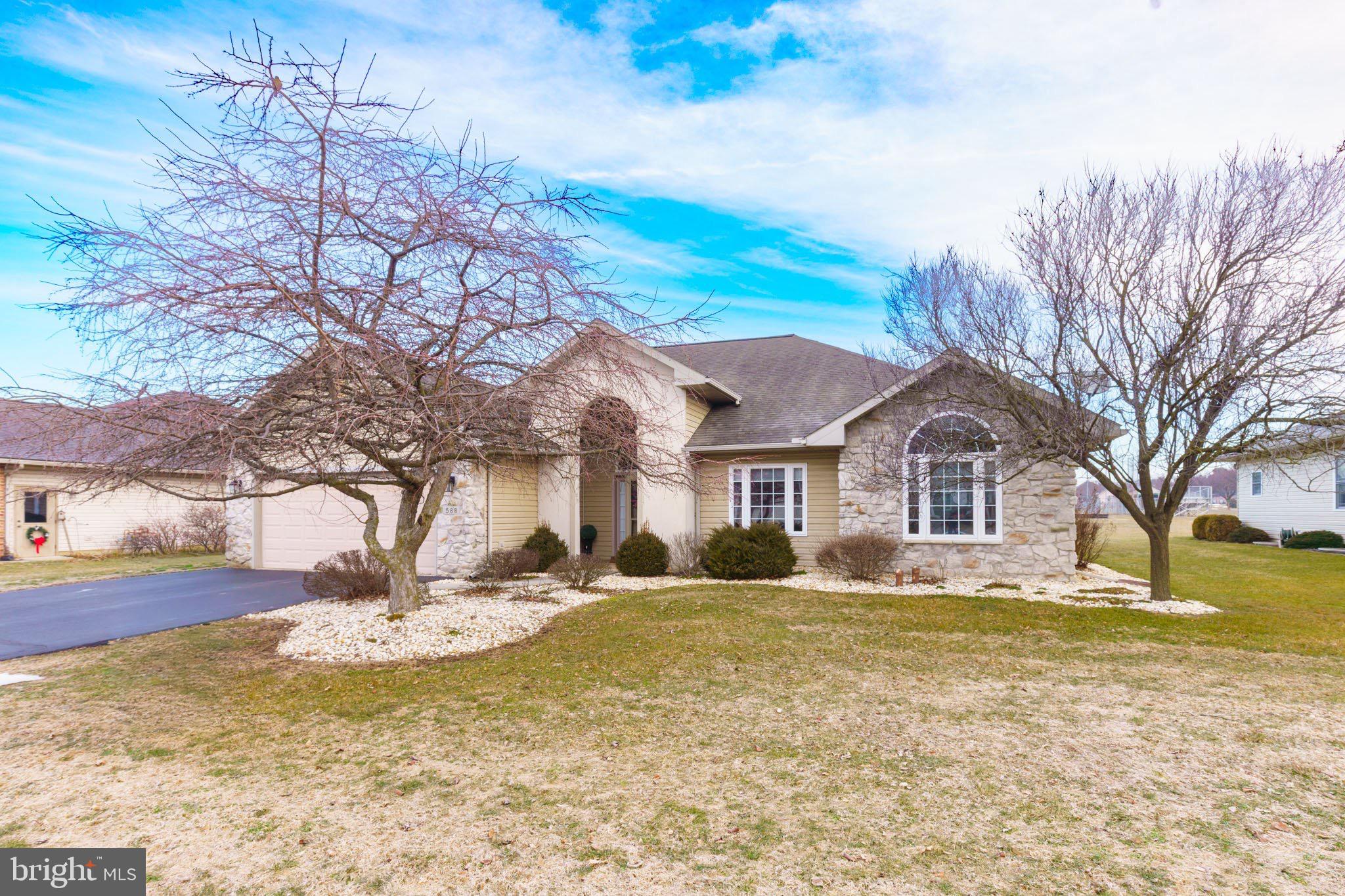 588 BLOSSOM TRAIL