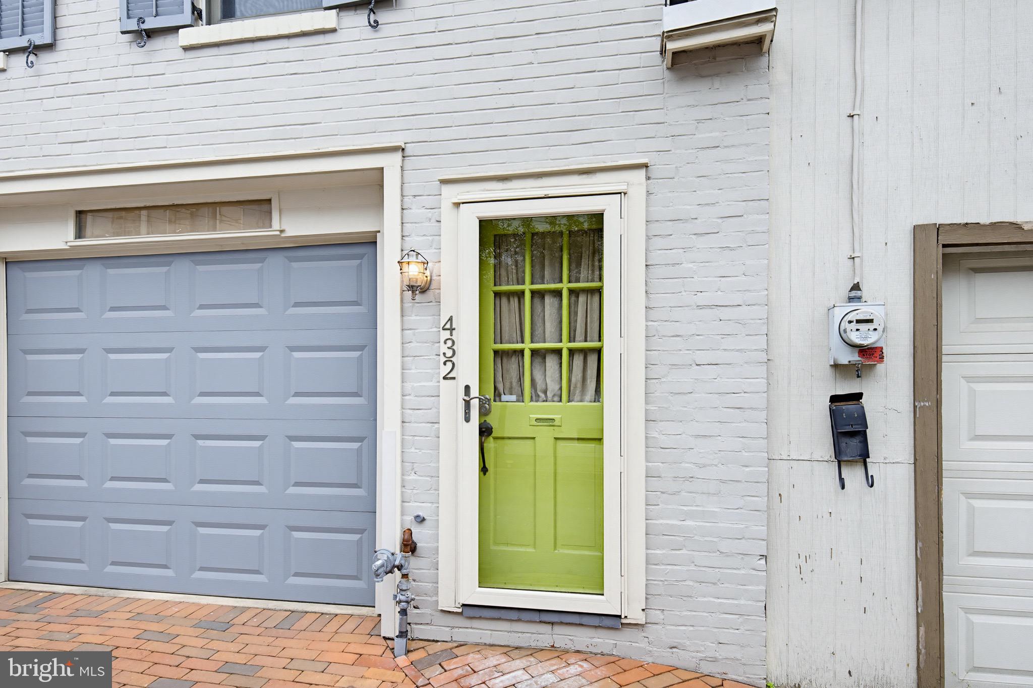 432 W MARION STREET