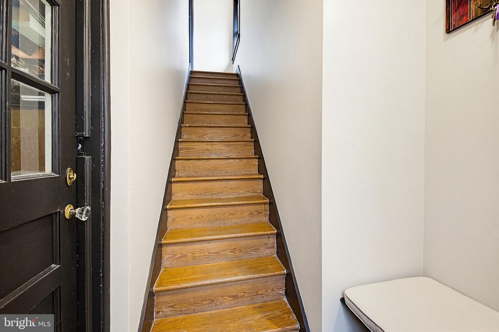 432 W MARION STREET
