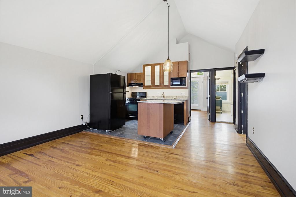 432 W MARION STREET