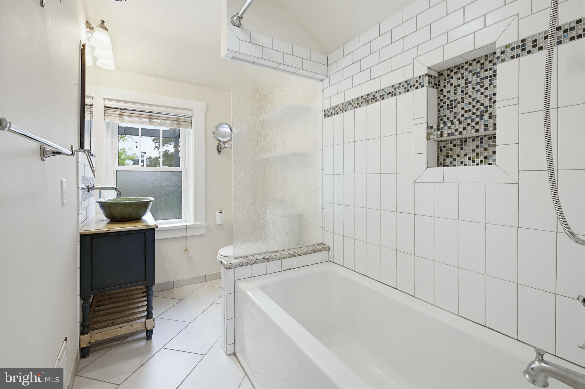 432 W MARION STREET